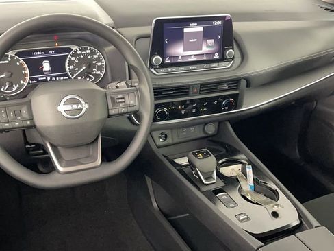 New 2025 Nissan Rogue S image 15