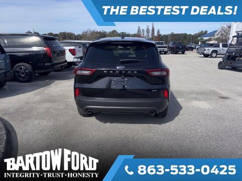 Used 2025 Ford Escape ST-Line w/ Equipment Group 301A image 6