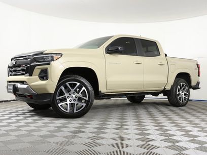 Used 2023 Chevrolet Colorado Z71 w/ Z71 Convenience Package 2