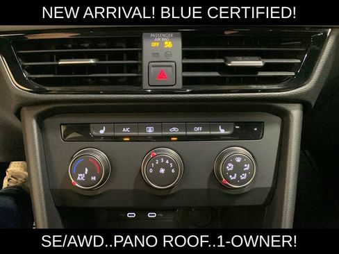 Used 2022 Volkswagen Taos SE w/ Panoramic Sunroof Package FWD image 39