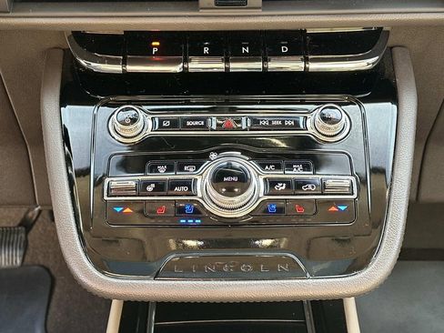 Used 2022 Lincoln Corsair Reserve w/ Elements Package image 32