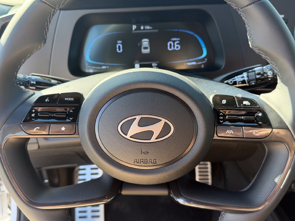 Used 2025 Hyundai Elantra Sport FWD image 20