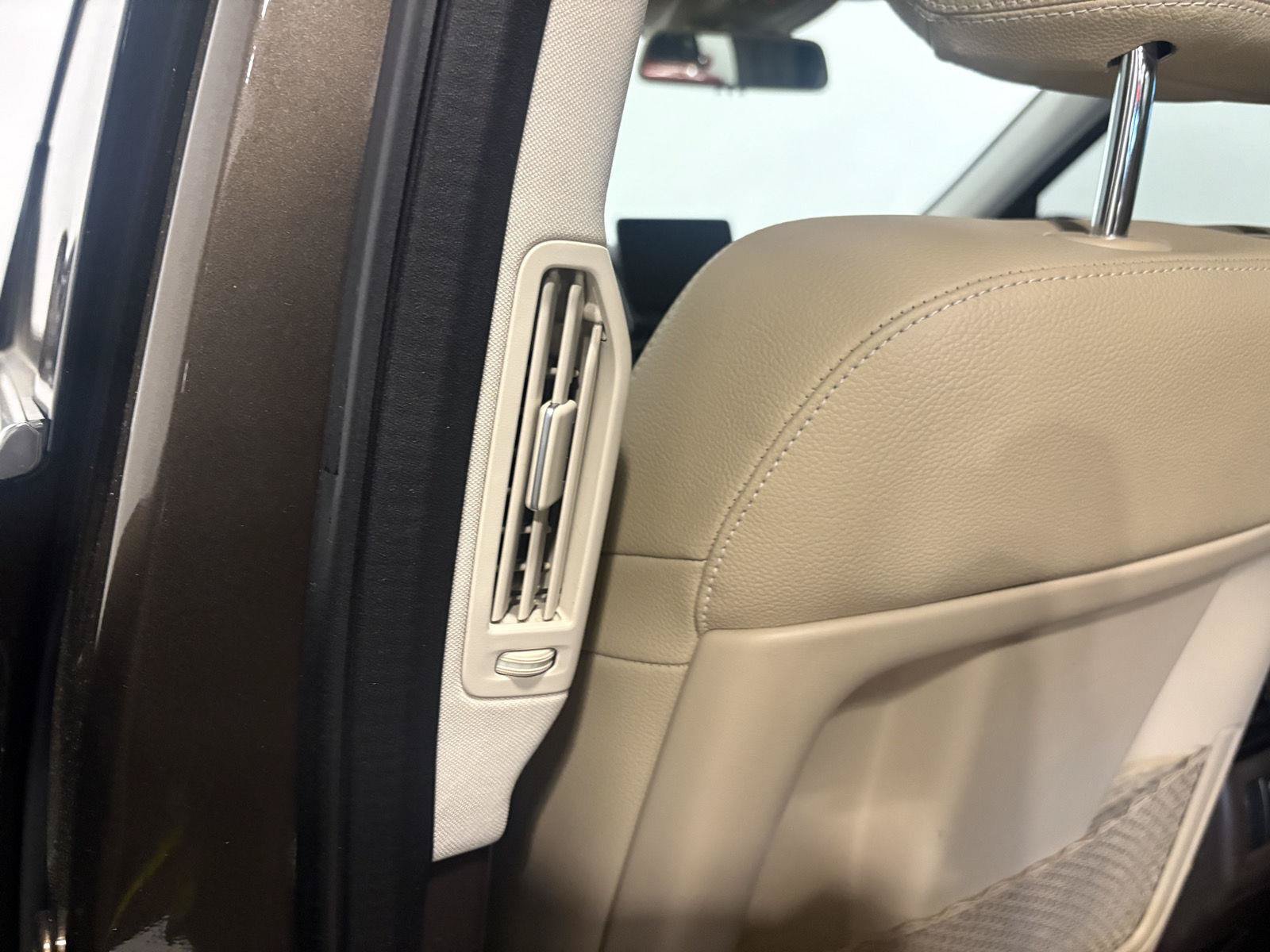 Used 2017 Mercedes-Benz GLS 450 4MATIC image 31