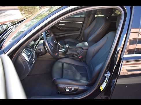 Used 2017 BMW 330i Sedan RWD image 16