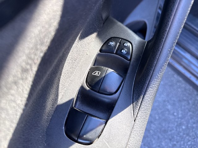 Used 2014 Nissan Altima 2.5 S FWD image 21
