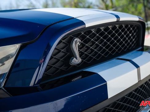 Used 2010 Ford Mustang Shelby GT500 RWD image 25