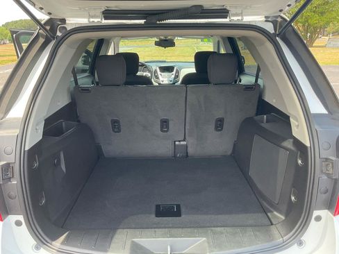 Used 2017 Chevrolet Equinox LT w/ Convenience Package FWD image 27