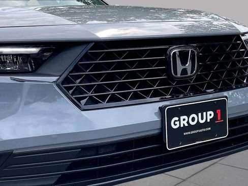 Used 2025 Honda Accord Sport image 31