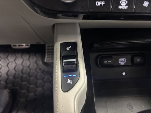 Used 2020 Kia Telluride SX w/ SX Prestige Package image 23