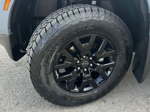 New 2026 Nissan Frontier SV w/ Tow Package image 11