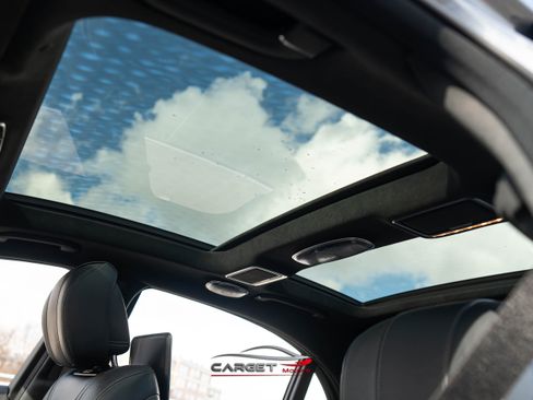 Used 2019 Mercedes-Benz S 560 4MATIC Sedan w/ Premium Package image 44