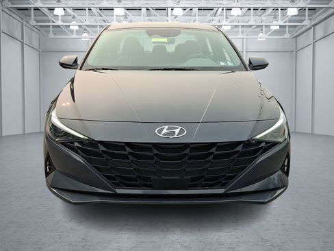 Certified 2023 Hyundai Elantra SEL w/ Convenience Package FWD image 2