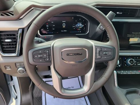 New 2026 GMC Sierra 2500 Denali w/ Denali Reserve Package AWD/4WD image 11