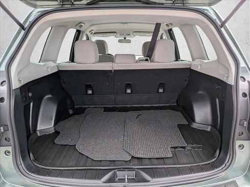 Used 2015 Subaru Forester 2.5i w/ Alloy Wheel Package image 6