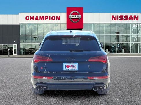 Used 2023 Audi SQ5 Premium Plus w/ Premium Plus Package image 6