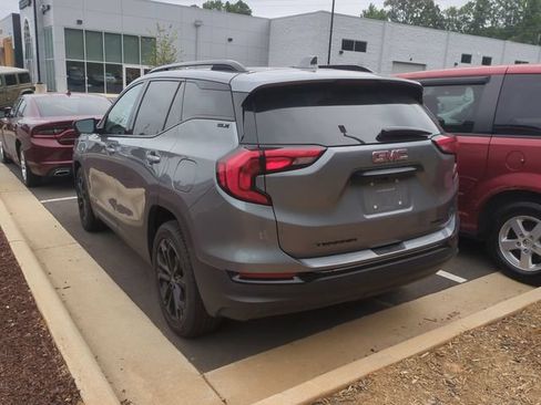 Used 2021 GMC Terrain SLE w/ Driver Convenience Package AWD/4WD image 12