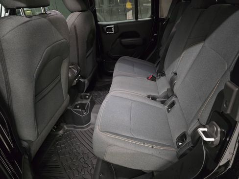 Used 2025 Jeep Gladiator Sport AWD/4WD image 30