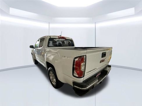 Used 2019 GMC Canyon SLE AWD/4WD image 8
