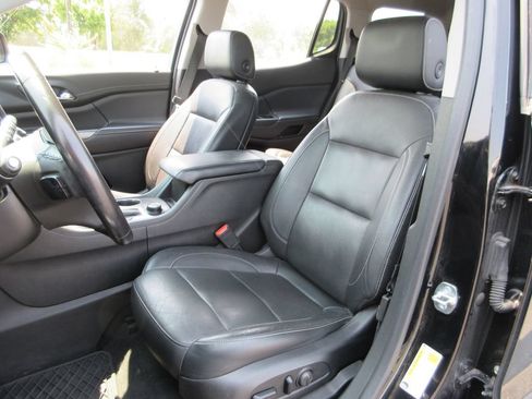 Certified 2019 GMC Acadia SLT FWD image 20