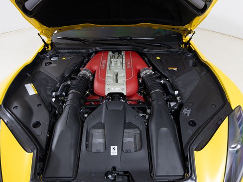 Certified 2021 Ferrari 812 GTS RWD image 41