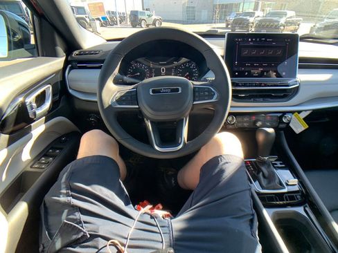 New 2026 Jeep Compass Limited image 12