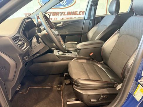 Used 2023 Ford Escape ST-Line image 11