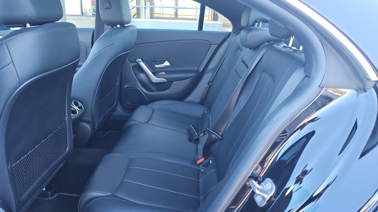 Used 2025 Mercedes-Benz CLA 250 image 11