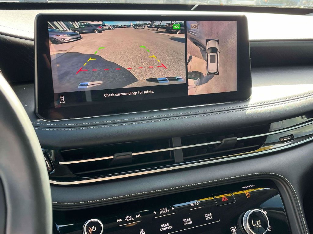 Used 2023 INFINITI QX60 Sensory w/ Vision Package AWD/4WD image 24