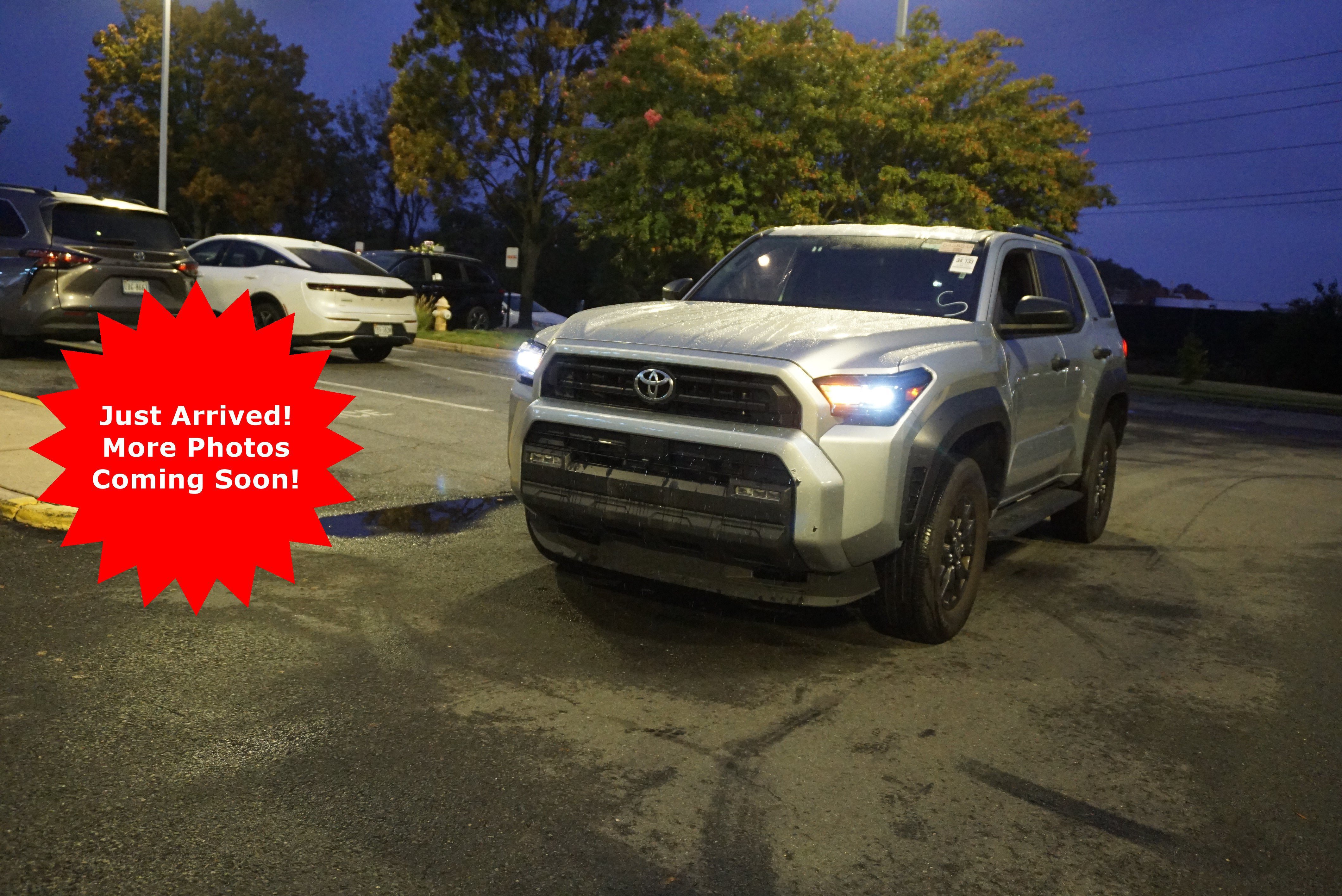 Used 2025 Toyota 4Runner SR5 AWD/4WD image 1