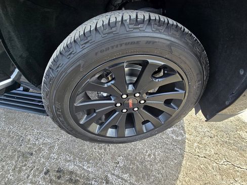 Used 2021 GMC Yukon XL Denali w/ LPO, Illumination Package image 42