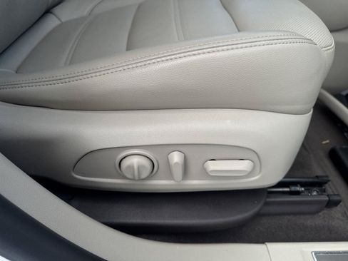 Used 2019 GMC Acadia Denali w/ Technology Package AWD/4WD image 40
