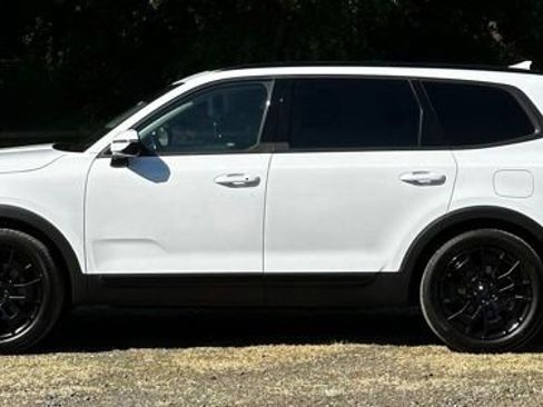 Used 2021 Kia Telluride SX w/ SX Prestige Package AWD/4WD image 6