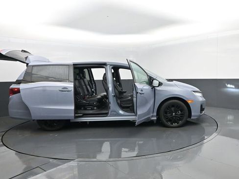 Used 2025 Honda Odyssey Sport-L image 32