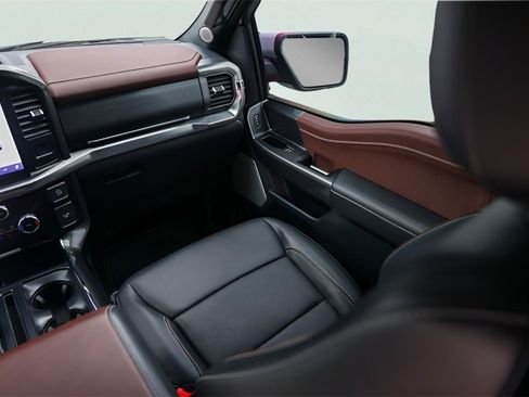 Used 2023 Ford F150 Lariat w/ Equipment Group 502A High image 33