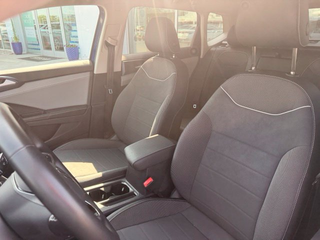 Certified 2024 Volkswagen Taos SE AWD/4WD image 11