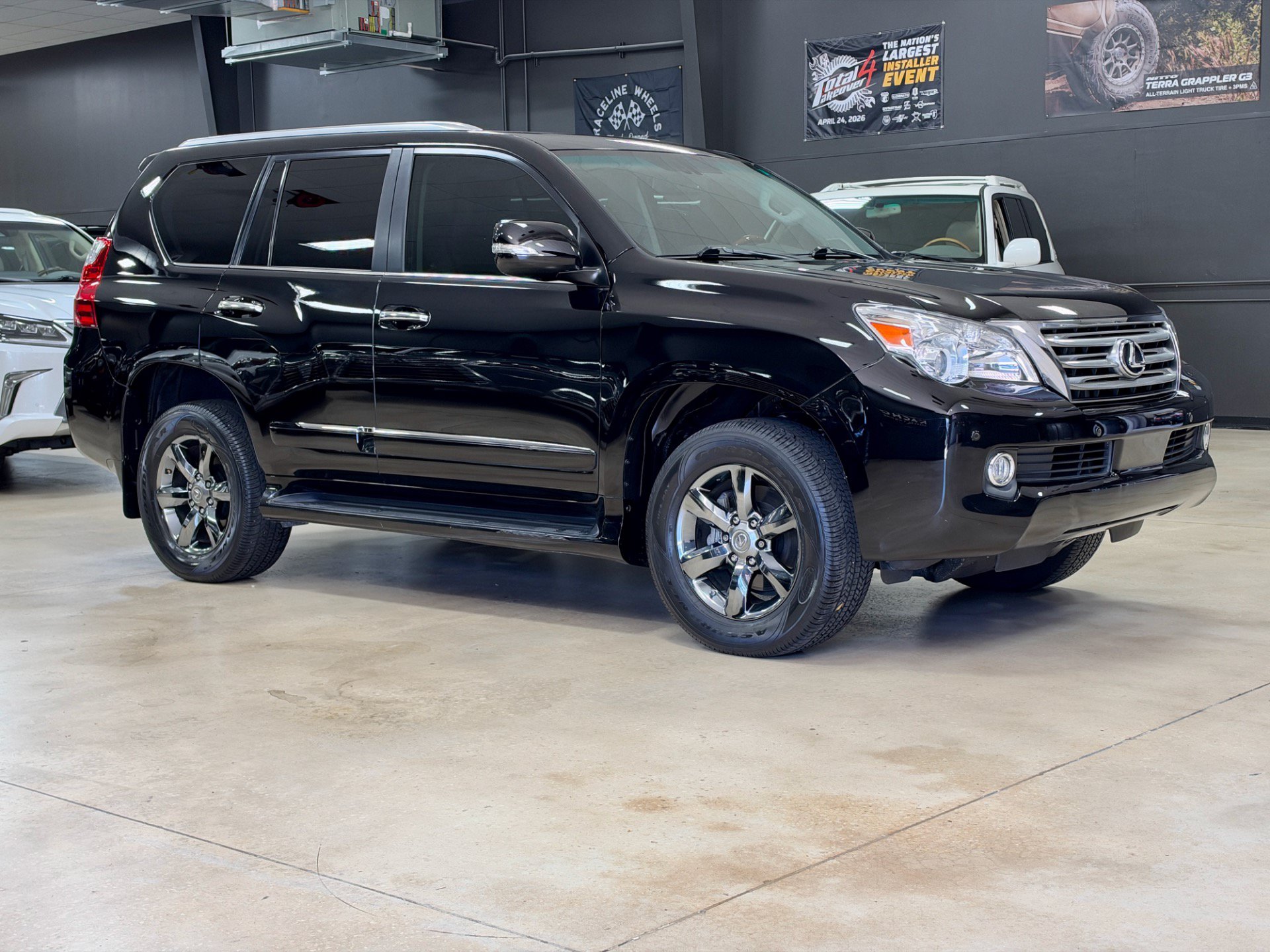 Used 2012 Lexus GX 460 w/ Comfort Plus Pkg AWD/4WD image 3