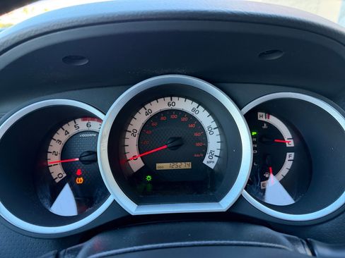 Used 2015 Toyota Tacoma PreRunner image 10