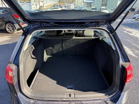 Used 2015 Volkswagen Golf TDI S image 20