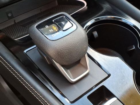 Certified 2023 Nissan Rogue Platinum w/ Platinum Premium Package image 20