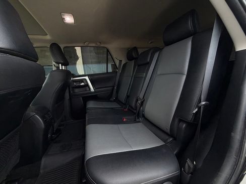 Used 2023 Toyota 4Runner SR5 Premium w/ Moonroof Package RWD image 23