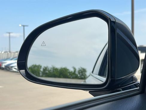 Certified 2023 Hyundai Santa Fe SEL FWD image 18