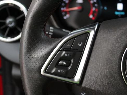 Used 2017 Chevrolet Camaro LT RWD image 13