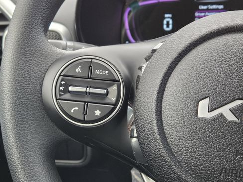 New 2025 Kia Soul LX image 22