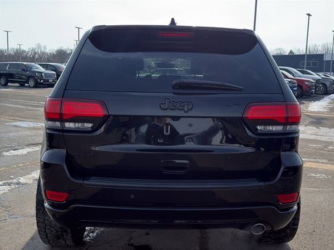 Used 2019 Jeep Grand Cherokee Altitude image 7