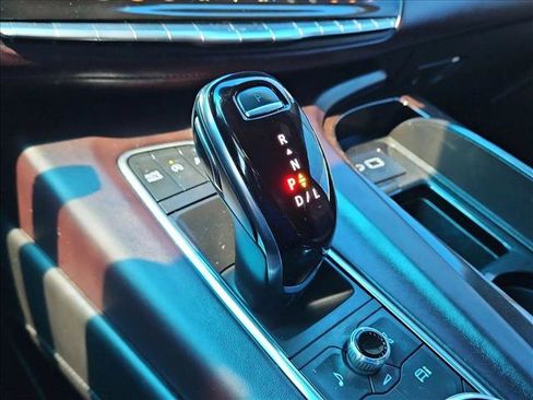 Certified 2023 Cadillac Escalade Premium Luxury Platinum w/ LPO, Radiant Package AWD/4WD image 18