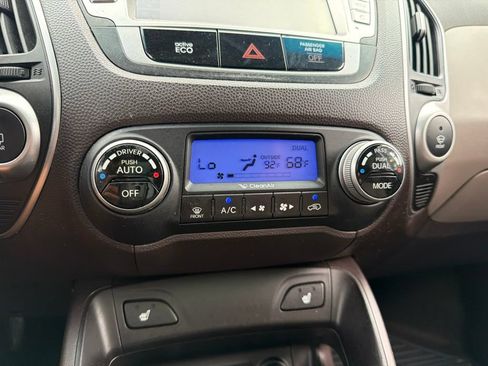 Used 2012 Hyundai Tucson Limited w/ Premium Pkg FWD image 12