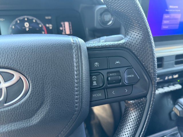 Certified 2025 Toyota Tacoma SR5 AWD/4WD image 28