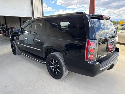 Used 2008 Buick Enclave CXL w/ Entertainment Package #4 image 2