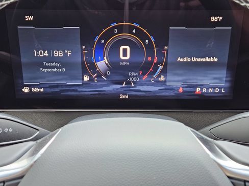 New 2027 Chevrolet Traverse LT w/ Midnight/Sport Edition FWD image 17
