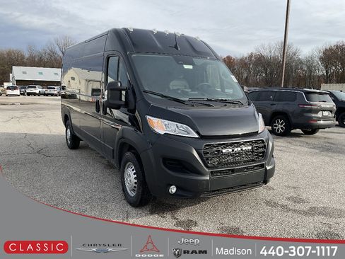 New 2026 RAM ProMaster 2500 w/ Convenience Group image 1